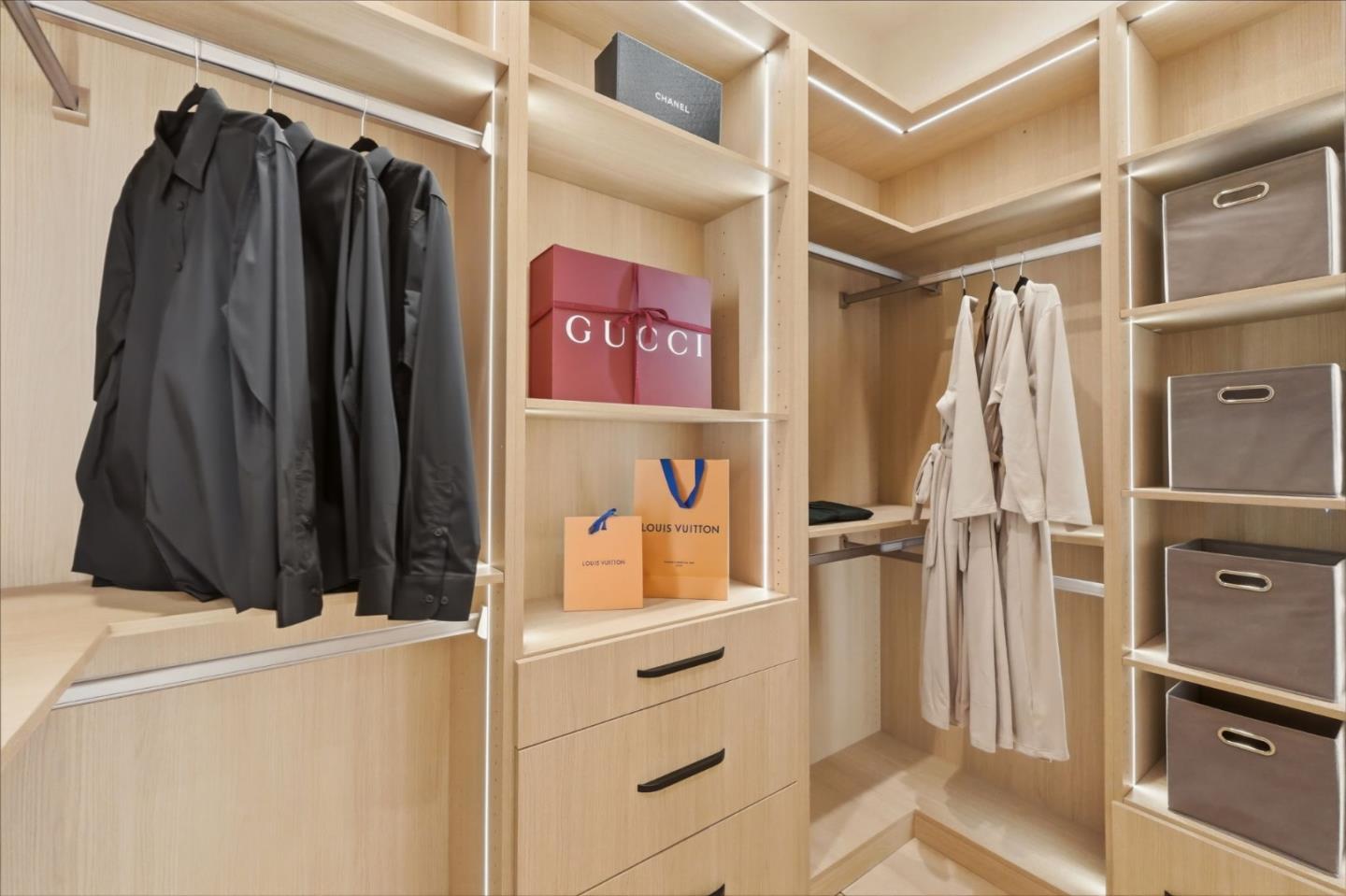 Detail Gallery Image 37 of 77 For 401 Dallas Dr, Campbell,  CA 95008 - 5 Beds | 3/1 Baths