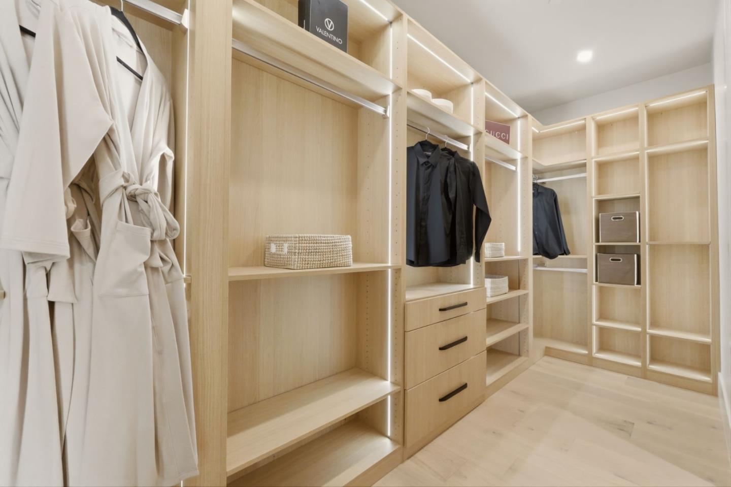 Detail Gallery Image 43 of 77 For 401 Dallas Dr, Campbell,  CA 95008 - 5 Beds | 3/1 Baths