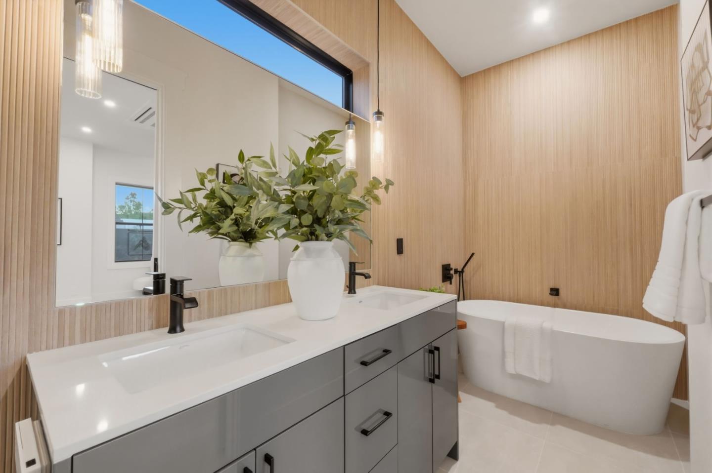 Detail Gallery Image 50 of 77 For 401 Dallas Dr, Campbell,  CA 95008 - 5 Beds | 3/1 Baths