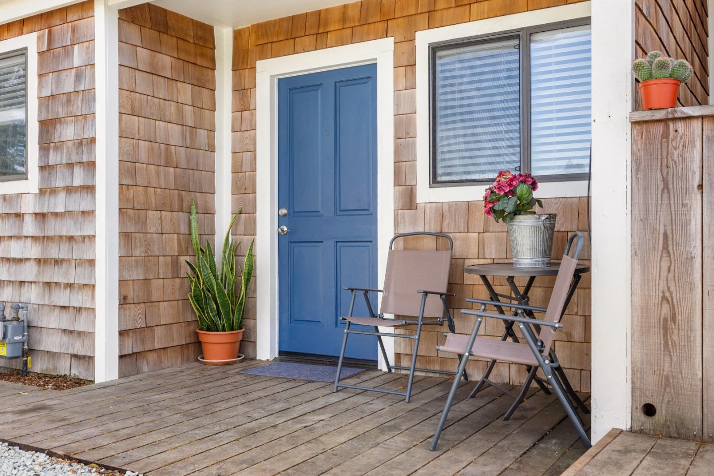 Detail Gallery Image 4 of 32 For 460 Rodriguez St, Santa Cruz,  CA 95062 - 5 Beds | 2 Baths