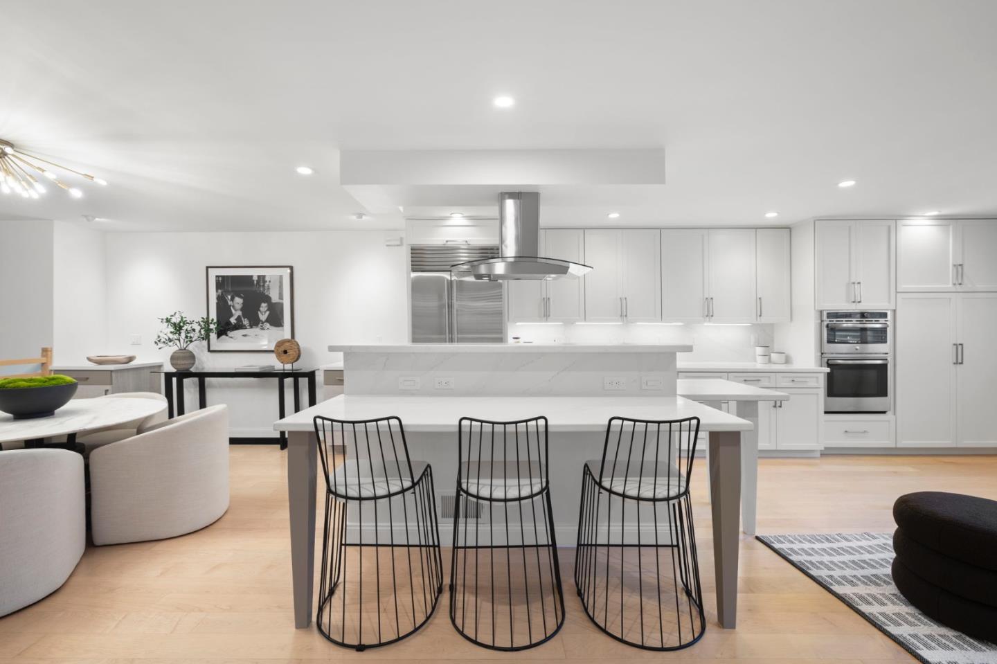 Detail Gallery Image 22 of 56 For 138 Stone Pine Ln, Menlo Park,  CA 94025 - 3 Beds | 2/1 Baths