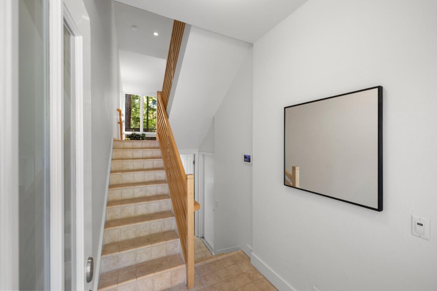 Detail Gallery Image 3 of 56 For 138 Stone Pine Ln, Menlo Park,  CA 94025 - 3 Beds | 2/1 Baths