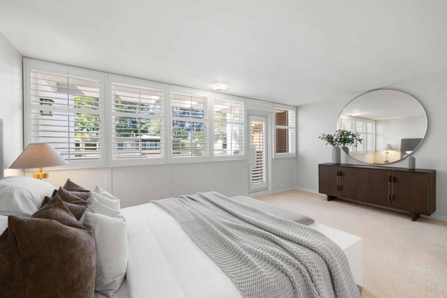 Detail Gallery Image 33 of 56 For 138 Stone Pine Ln, Menlo Park,  CA 94025 - 3 Beds | 2/1 Baths