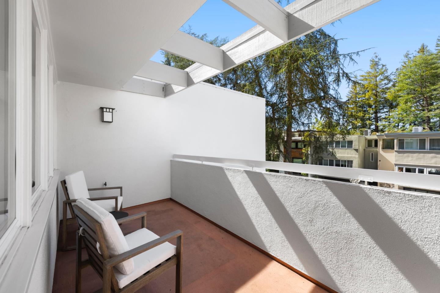 Detail Gallery Image 35 of 56 For 138 Stone Pine Ln, Menlo Park,  CA 94025 - 3 Beds | 2/1 Baths