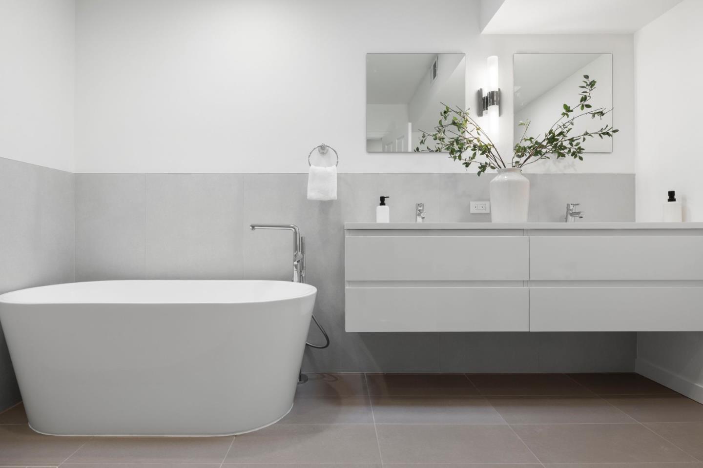 Detail Gallery Image 37 of 56 For 138 Stone Pine Ln, Menlo Park,  CA 94025 - 3 Beds | 2/1 Baths