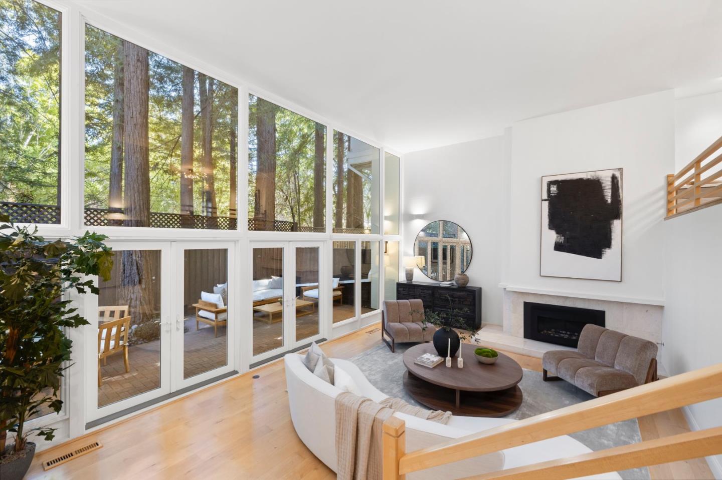 Detail Gallery Image 4 of 56 For 138 Stone Pine Ln, Menlo Park,  CA 94025 - 3 Beds | 2/1 Baths