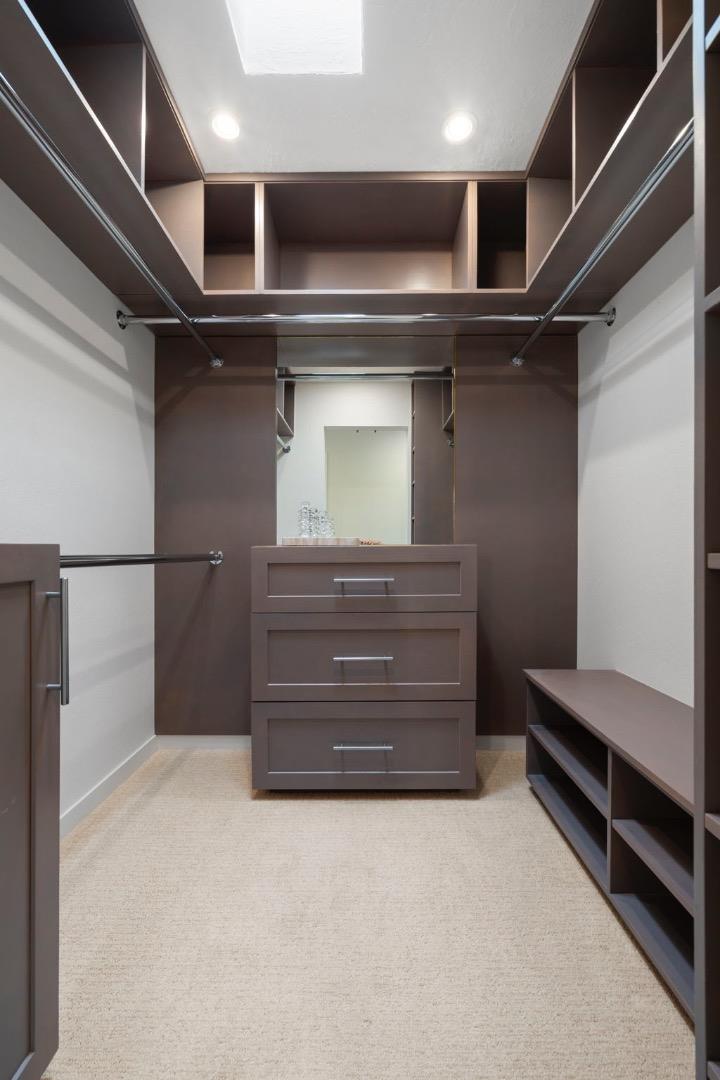 Detail Gallery Image 41 of 56 For 138 Stone Pine Ln, Menlo Park,  CA 94025 - 3 Beds | 2/1 Baths