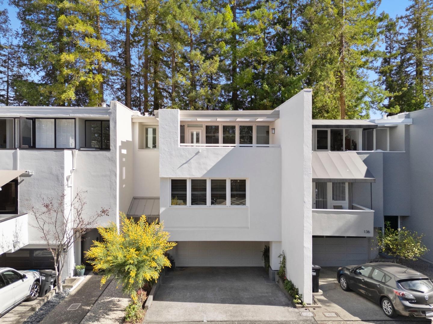 Detail Gallery Image 49 of 56 For 138 Stone Pine Ln, Menlo Park,  CA 94025 - 3 Beds | 2/1 Baths