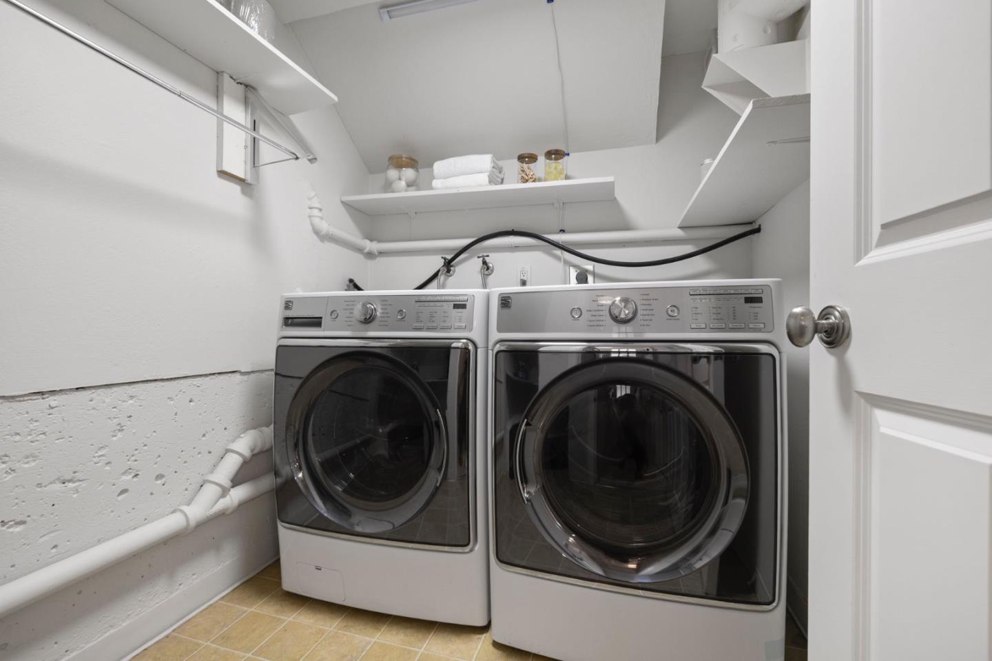 Detail Gallery Image 51 of 56 For 138 Stone Pine Ln, Menlo Park,  CA 94025 - 3 Beds | 2/1 Baths