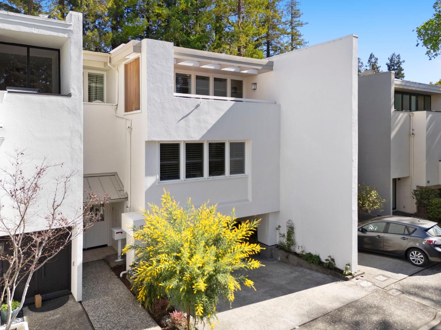 Detail Gallery Image 52 of 56 For 138 Stone Pine Ln, Menlo Park,  CA 94025 - 3 Beds | 2/1 Baths