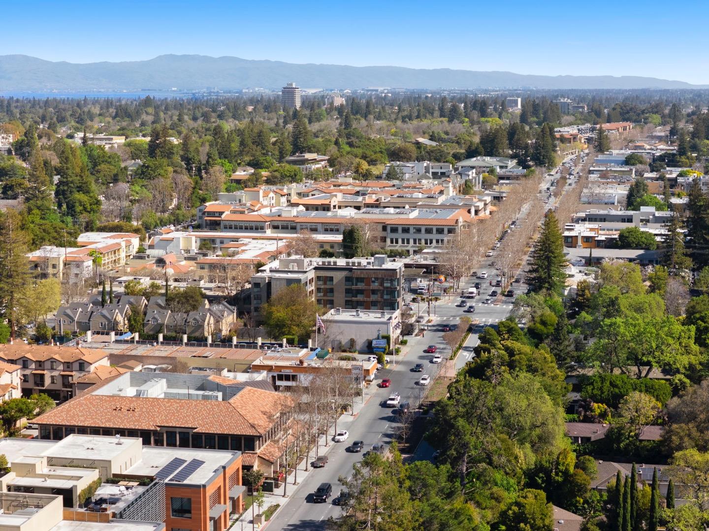 Detail Gallery Image 57 of 57 For 138 Stone Pine Ln, Menlo Park,  CA 94025 - 3 Beds | 2/1 Baths