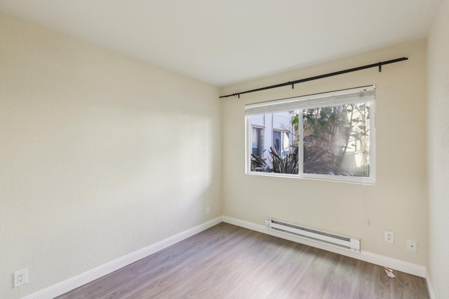 Detail Gallery Image 12 of 33 For 370 Imperial Way #118,  Daly City,  CA 94015 - 1 Beds | 1 Baths