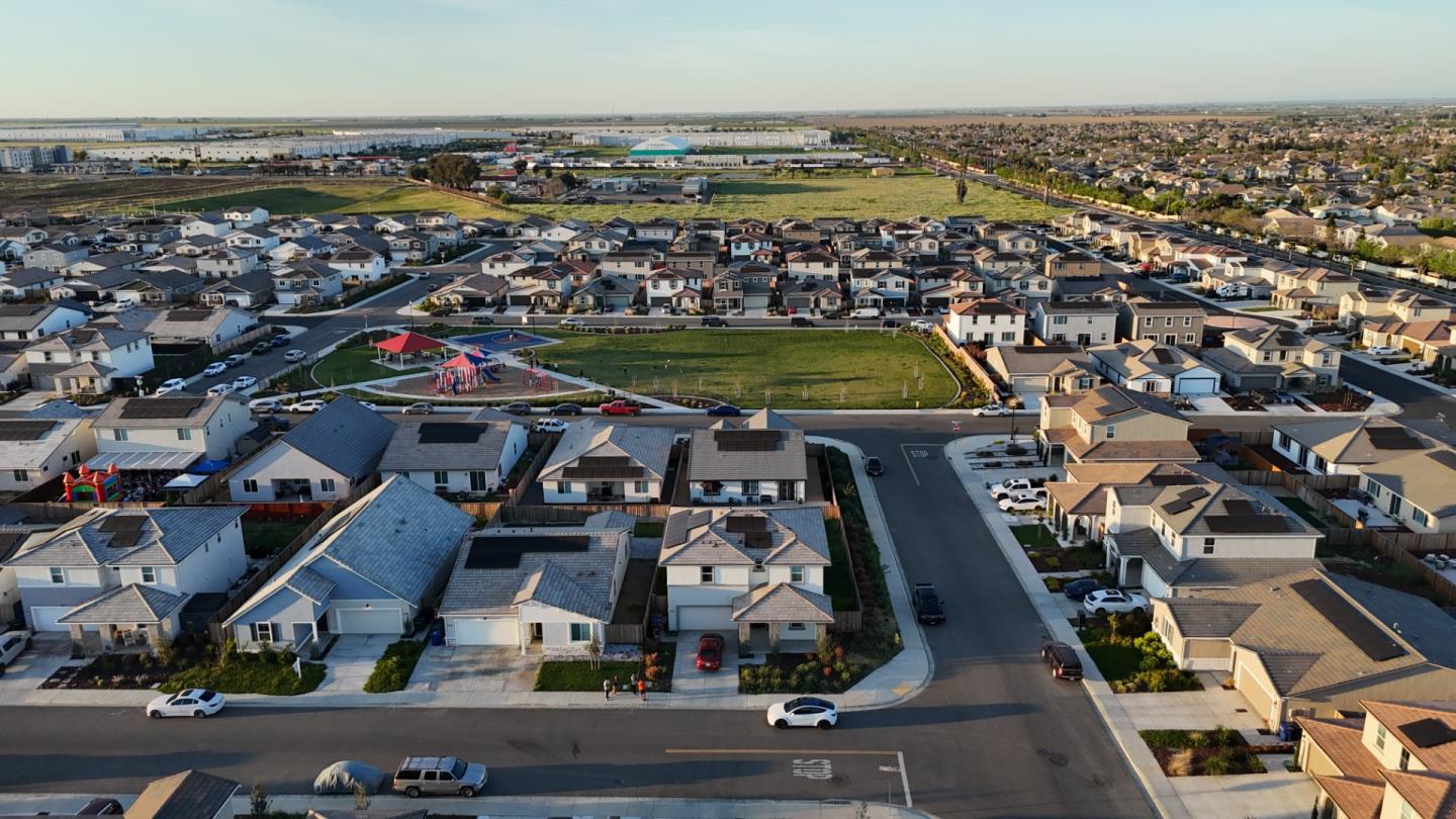 Detail Gallery Image 7 of 35 For 2121 Stagecoach Rd, Patterson,  CA 95363 - 4 Beds | 3 Baths