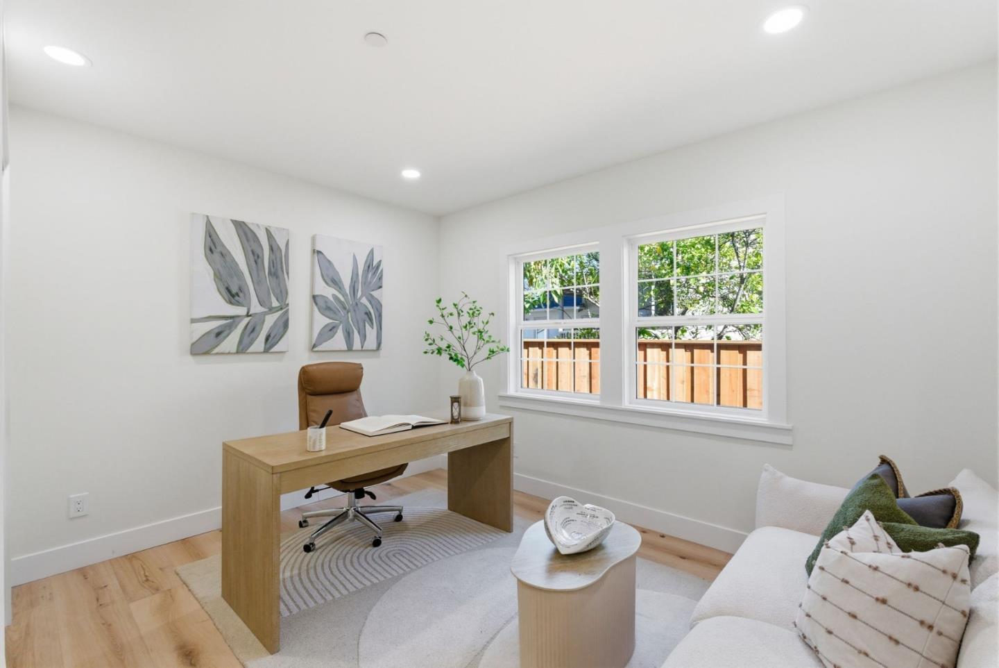 Detail Gallery Image 12 of 45 For 1516 Cortez Ave, Burlingame,  CA 94010 - 5 Beds | 4/1 Baths