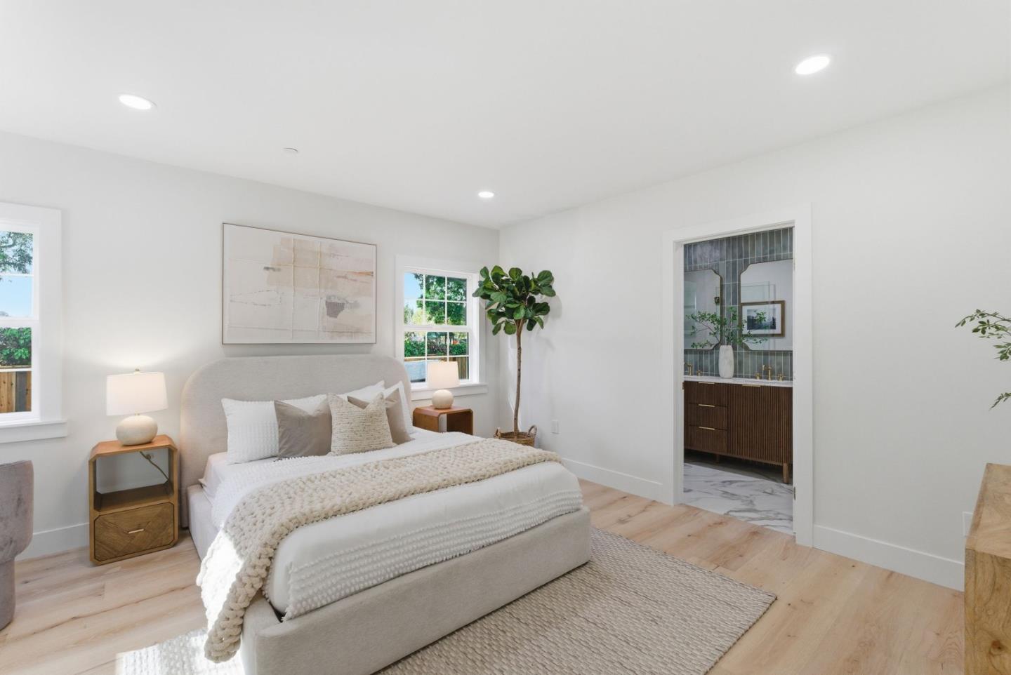 Detail Gallery Image 14 of 45 For 1516 Cortez Ave, Burlingame,  CA 94010 - 5 Beds | 4/1 Baths