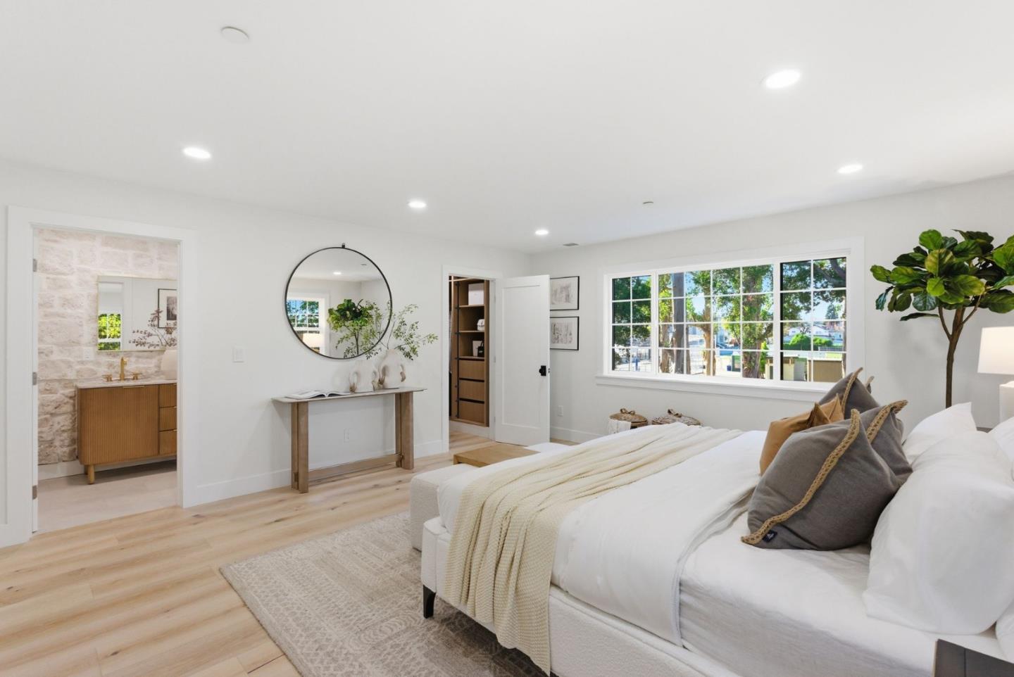 Detail Gallery Image 23 of 45 For 1516 Cortez Ave, Burlingame,  CA 94010 - 5 Beds | 4/1 Baths