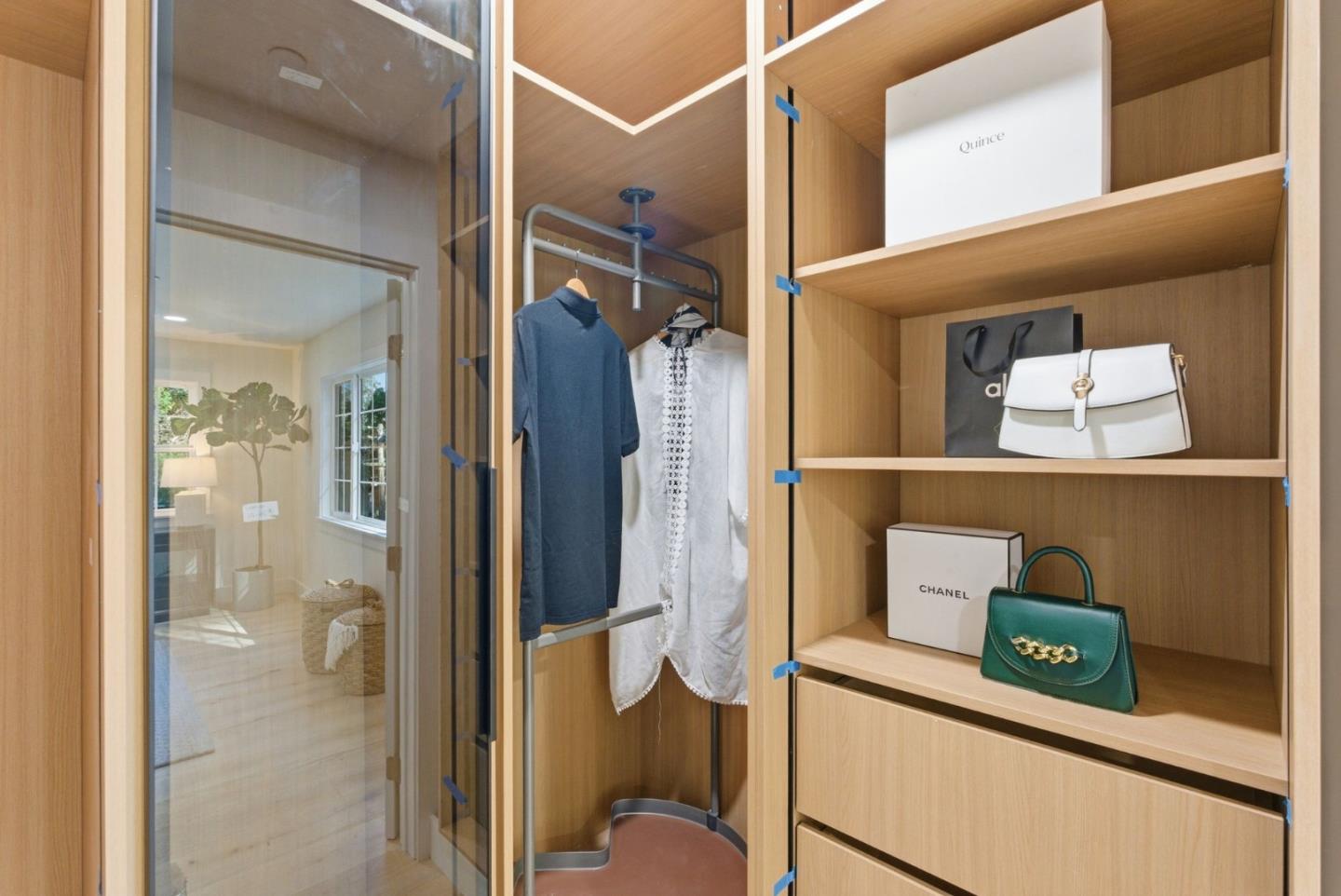 Detail Gallery Image 26 of 45 For 1516 Cortez Ave, Burlingame,  CA 94010 - 5 Beds | 4/1 Baths