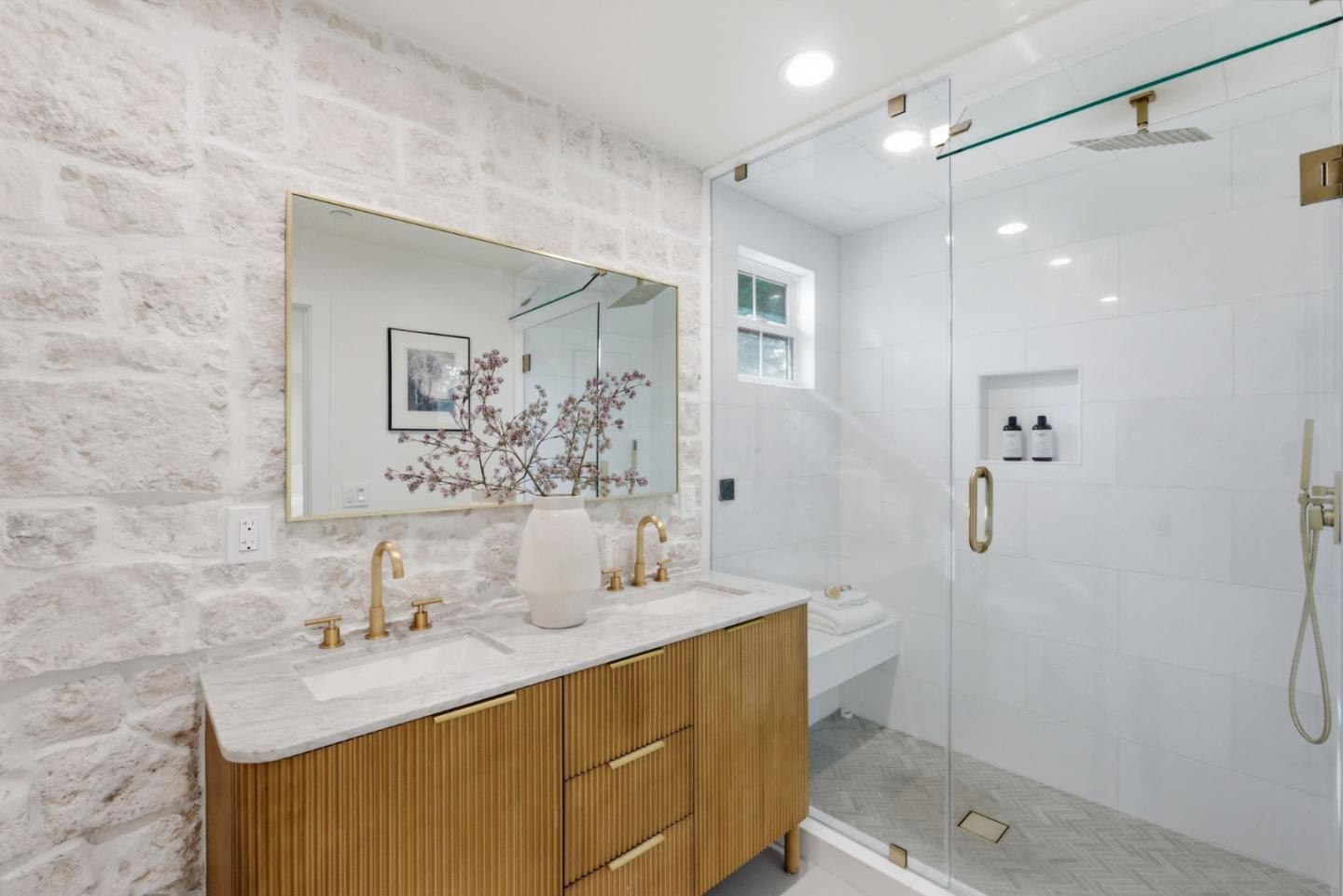 Detail Gallery Image 27 of 45 For 1516 Cortez Ave, Burlingame,  CA 94010 - 5 Beds | 4/1 Baths