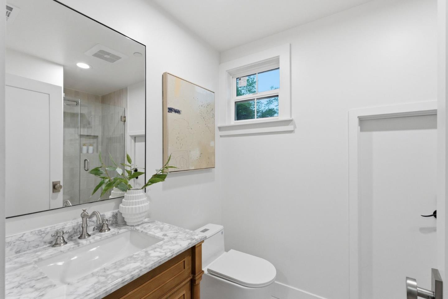Detail Gallery Image 30 of 45 For 1516 Cortez Ave, Burlingame,  CA 94010 - 5 Beds | 4/1 Baths