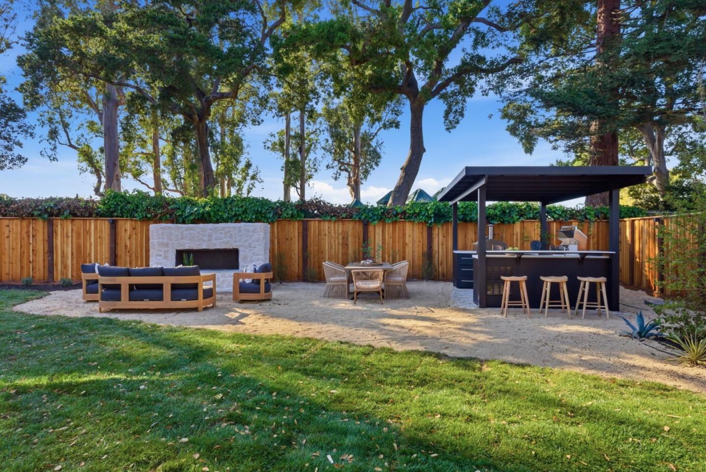 Detail Gallery Image 34 of 45 For 1516 Cortez Ave, Burlingame,  CA 94010 - 5 Beds | 4/1 Baths