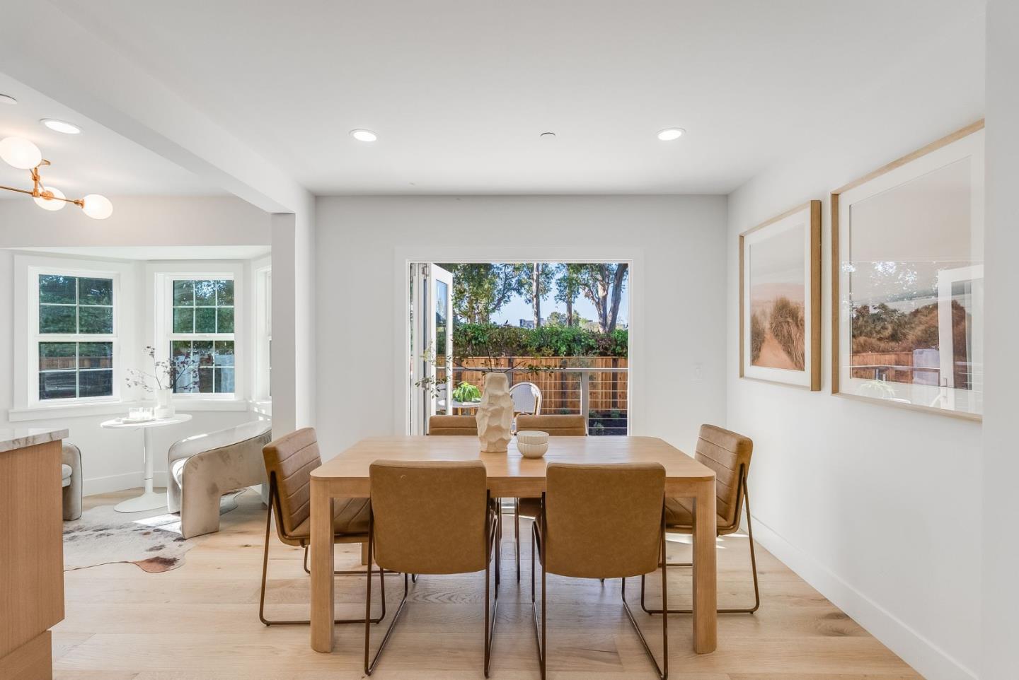 Detail Gallery Image 9 of 45 For 1516 Cortez Ave, Burlingame,  CA 94010 - 5 Beds | 4/1 Baths