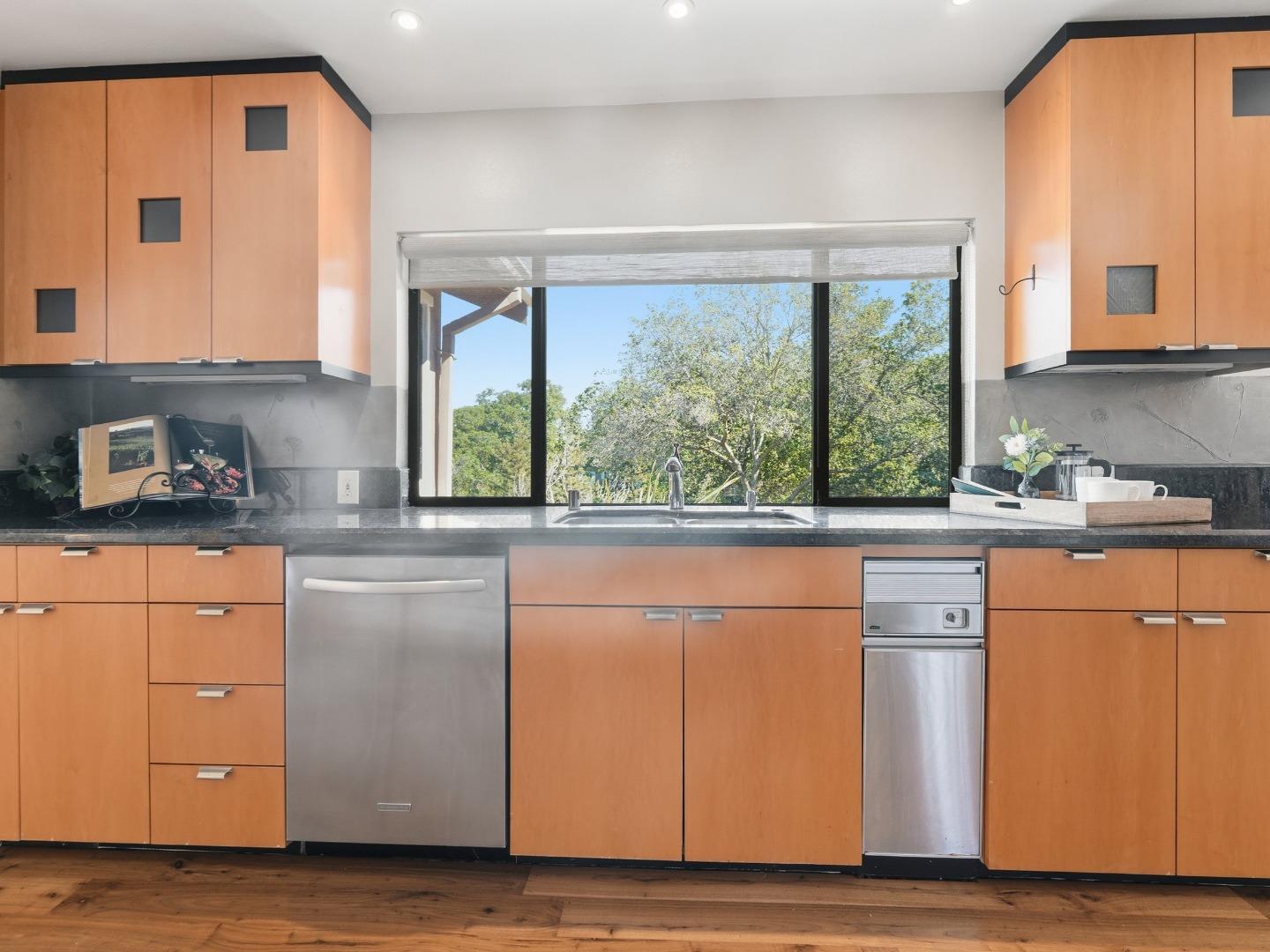 5666 Arboretum Drive, Los Altos, CA, 94024