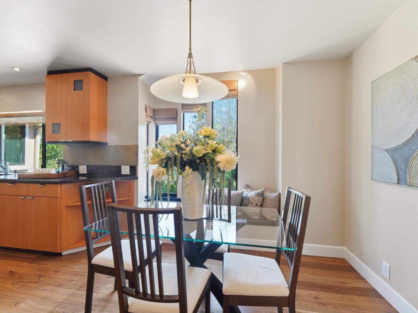 Detail Gallery Image 14 of 41 For 5666 Arboretum Dr, Los Altos,  CA 94024 - 3 Beds | 2/1 Baths