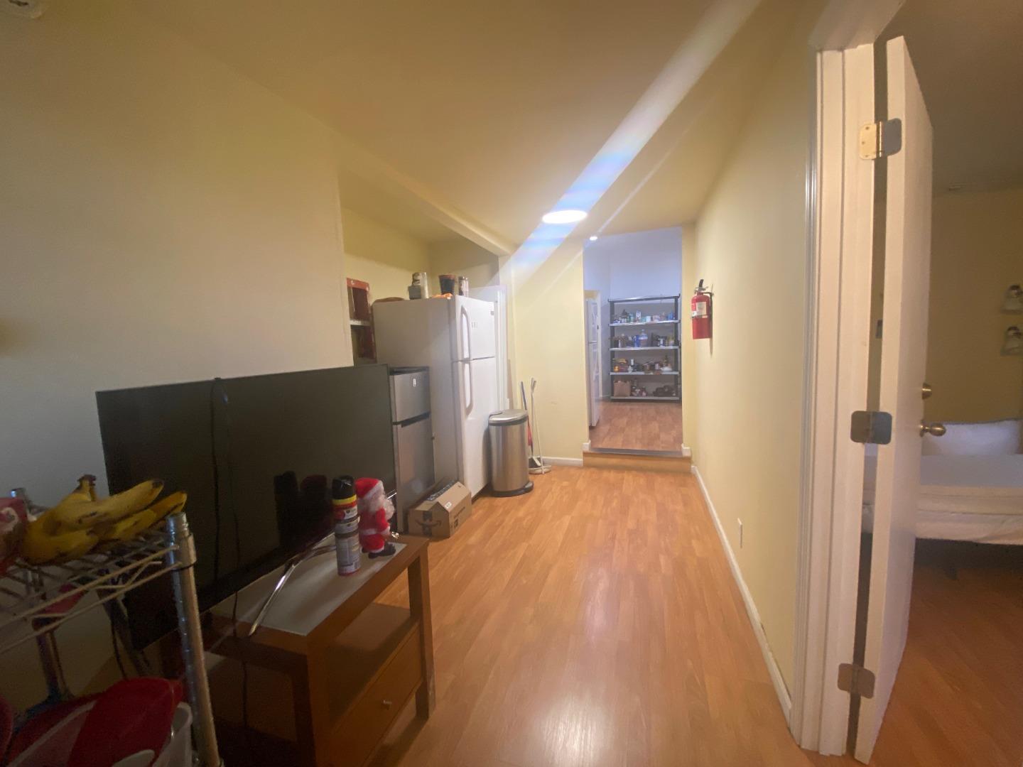 Detail Gallery Image 12 of 18 For 621 S 6th St, San Jose,  CA 95112 - – Beds | – Baths