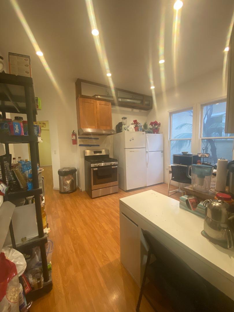 Detail Gallery Image 6 of 18 For 621 S 6th St, San Jose,  CA 95112 - – Beds | – Baths