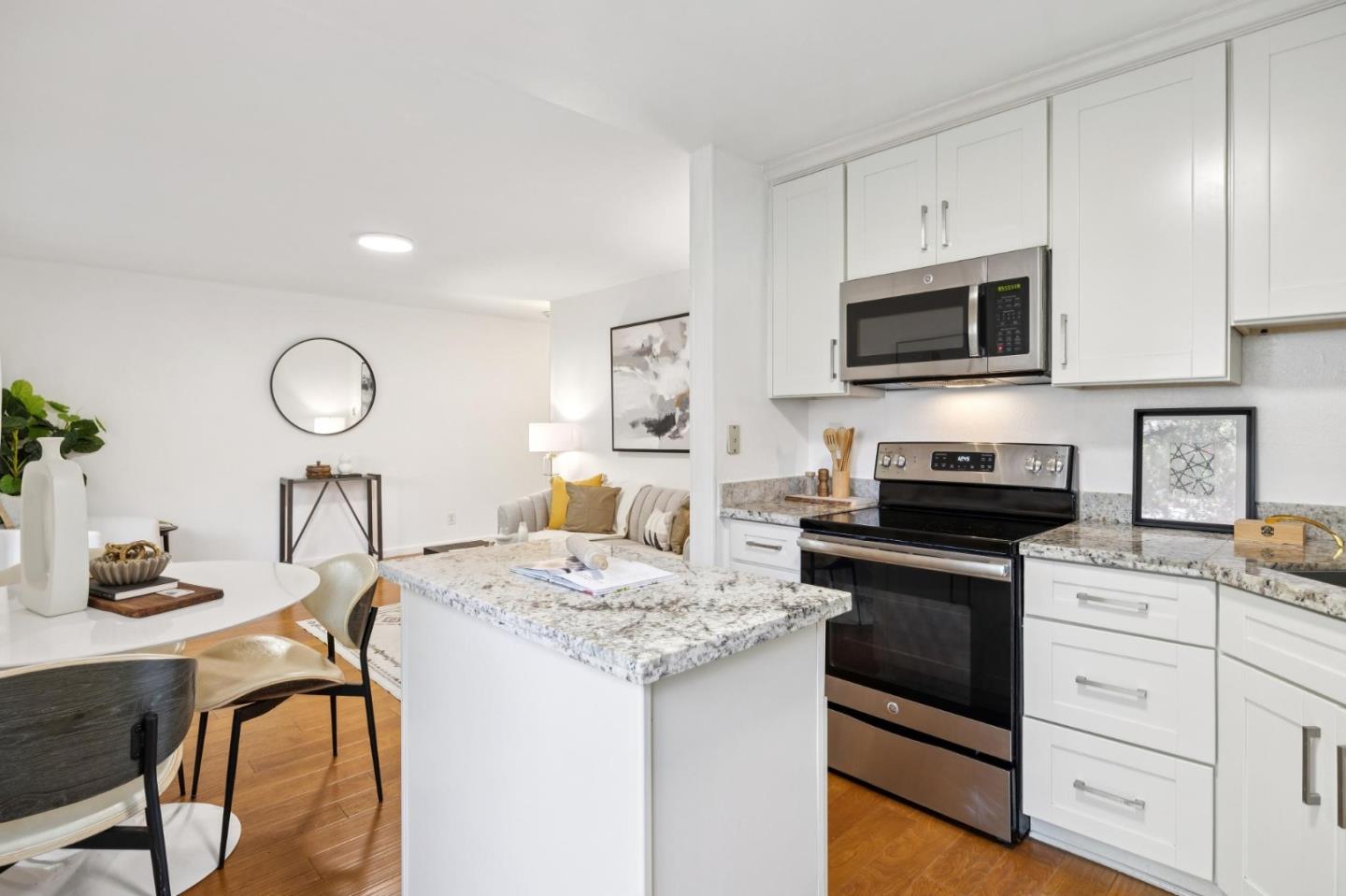 Detail Gallery Image 14 of 30 For 255 S Rengstorff Ave #161,  Mountain View,  CA 94040 - 1 Beds | 1 Baths
