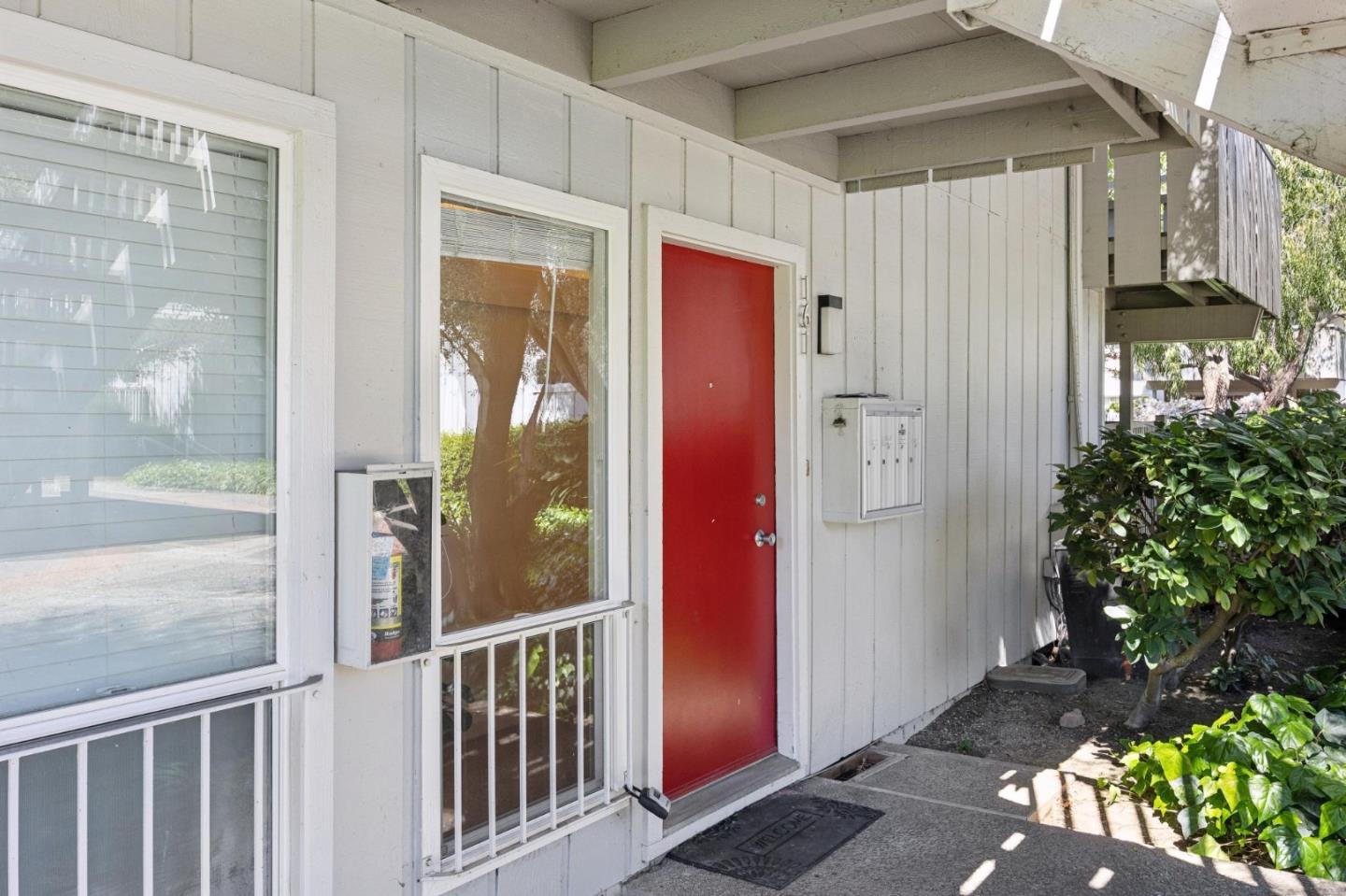 Detail Gallery Image 3 of 30 For 255 S Rengstorff Ave #161,  Mountain View,  CA 94040 - 1 Beds | 1 Baths