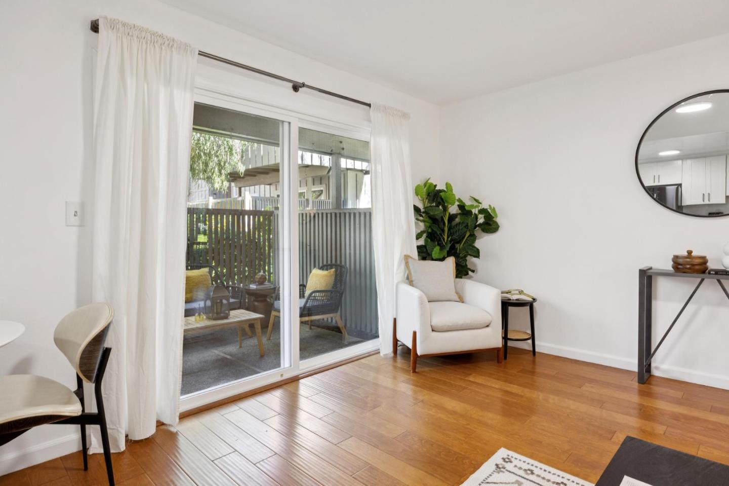 Detail Gallery Image 8 of 30 For 255 S Rengstorff Ave #161,  Mountain View,  CA 94040 - 1 Beds | 1 Baths