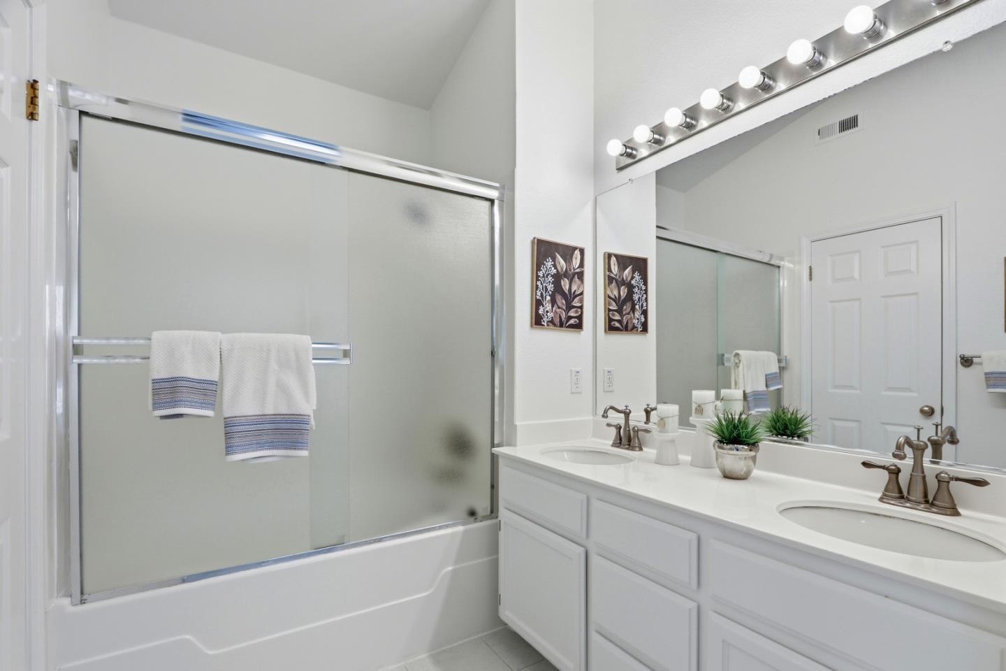 Detail Gallery Image 42 of 67 For 1007 Vardin Ter, Fremont,  CA 94536 - 3 Beds | 2/1 Baths