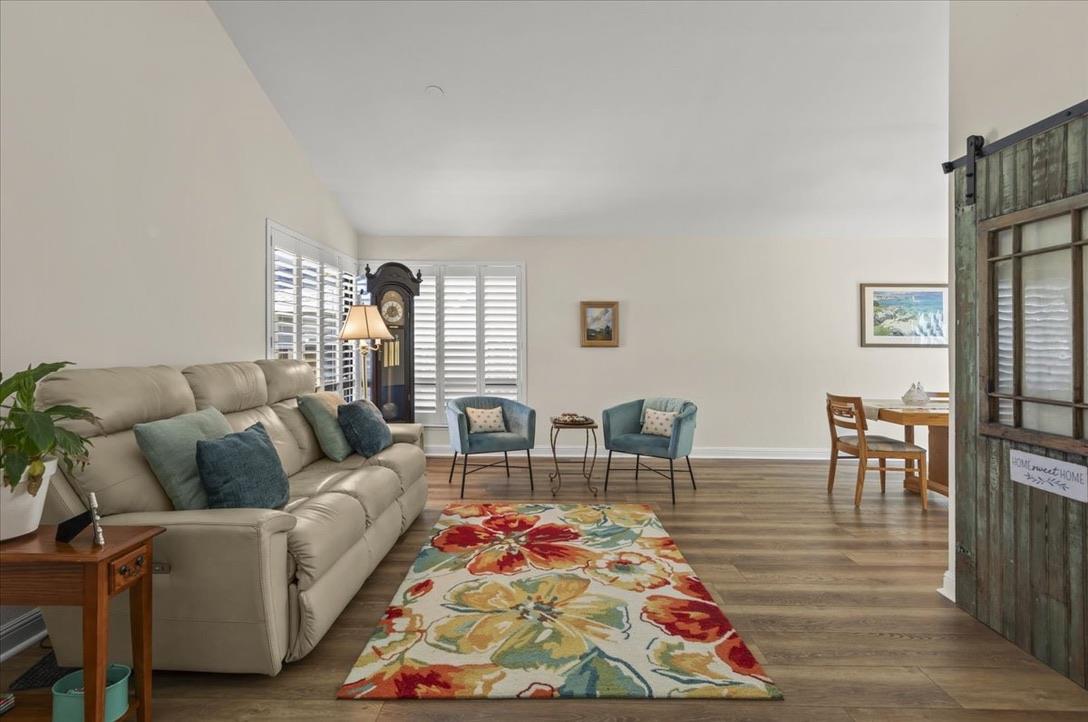 Detail Gallery Image 3 of 34 For 616 Brenda Lee Dr, San Jose,  CA 95123 - 4 Beds | 2/1 Baths