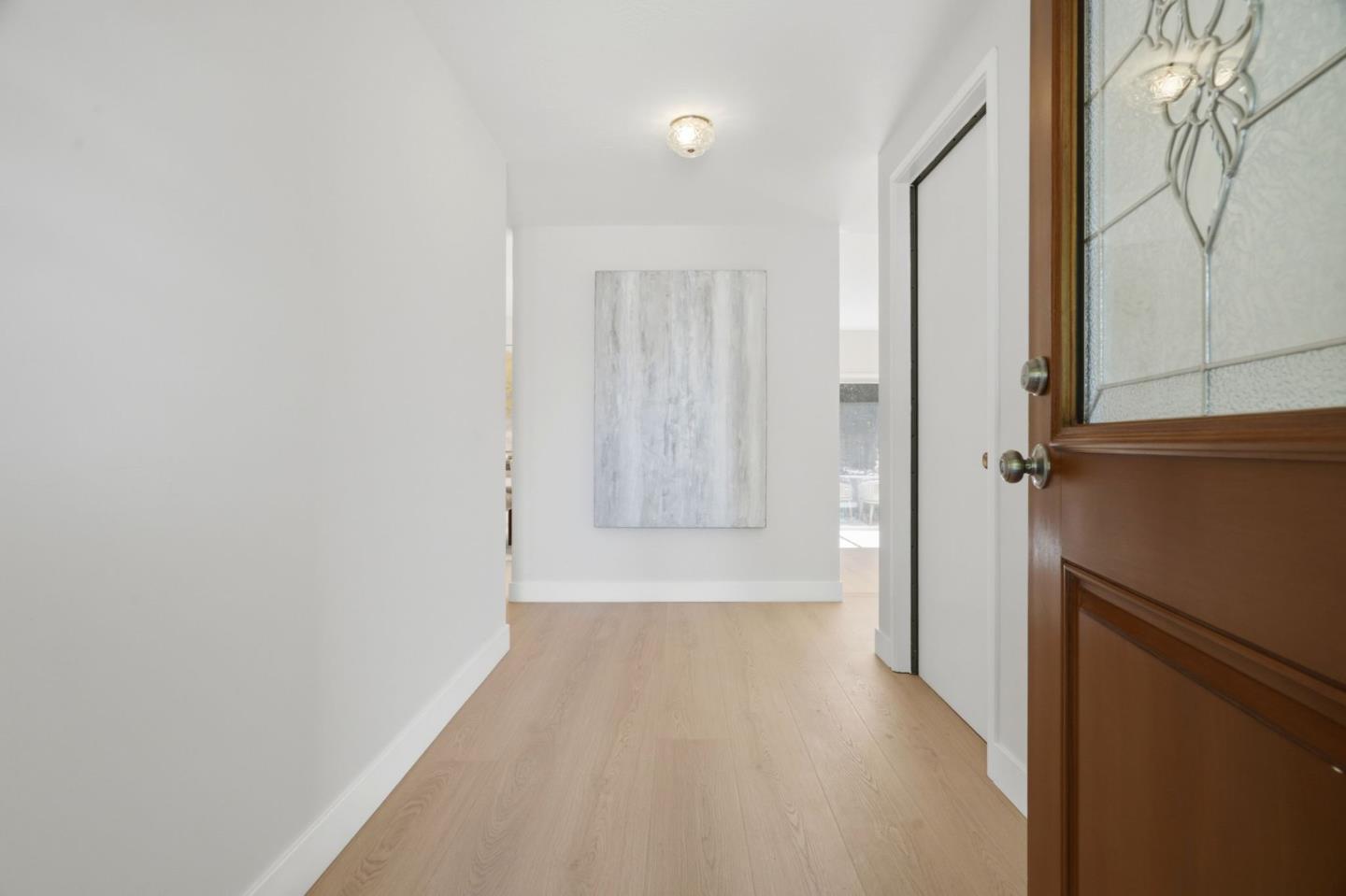 Detail Gallery Image 4 of 34 For 6128 Rainbow Dr, San Jose,  CA 95129 - 8 Beds | 3 Baths