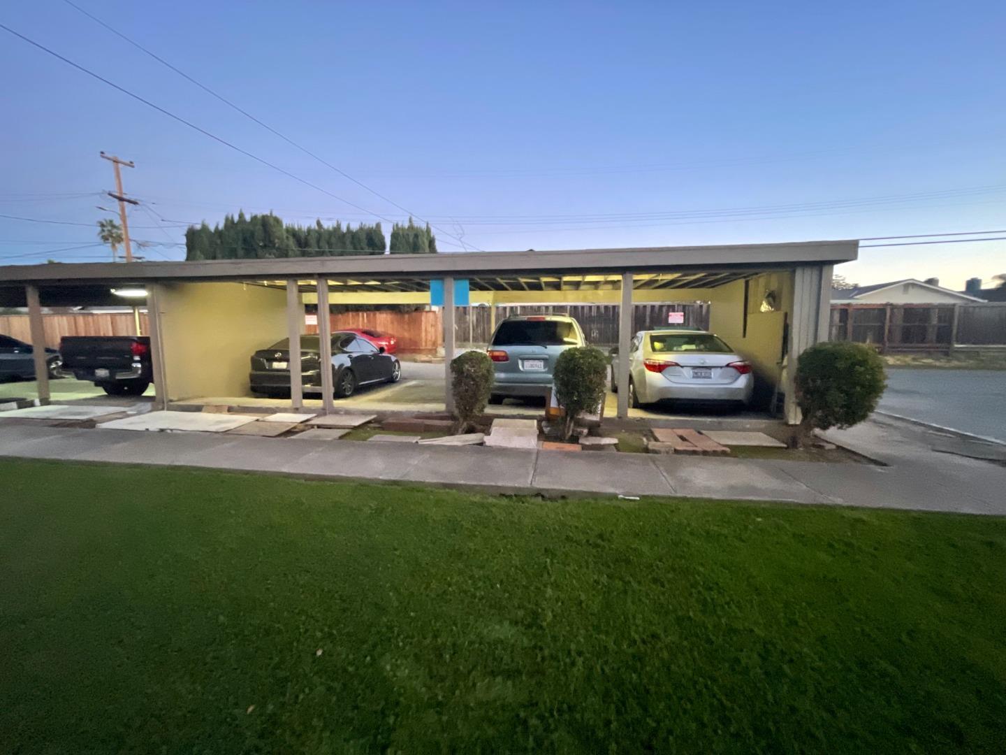 Detail Gallery Image 5 of 5 For 464 Lewis Rd, San Jose,  CA 95111 - – Beds | – Baths