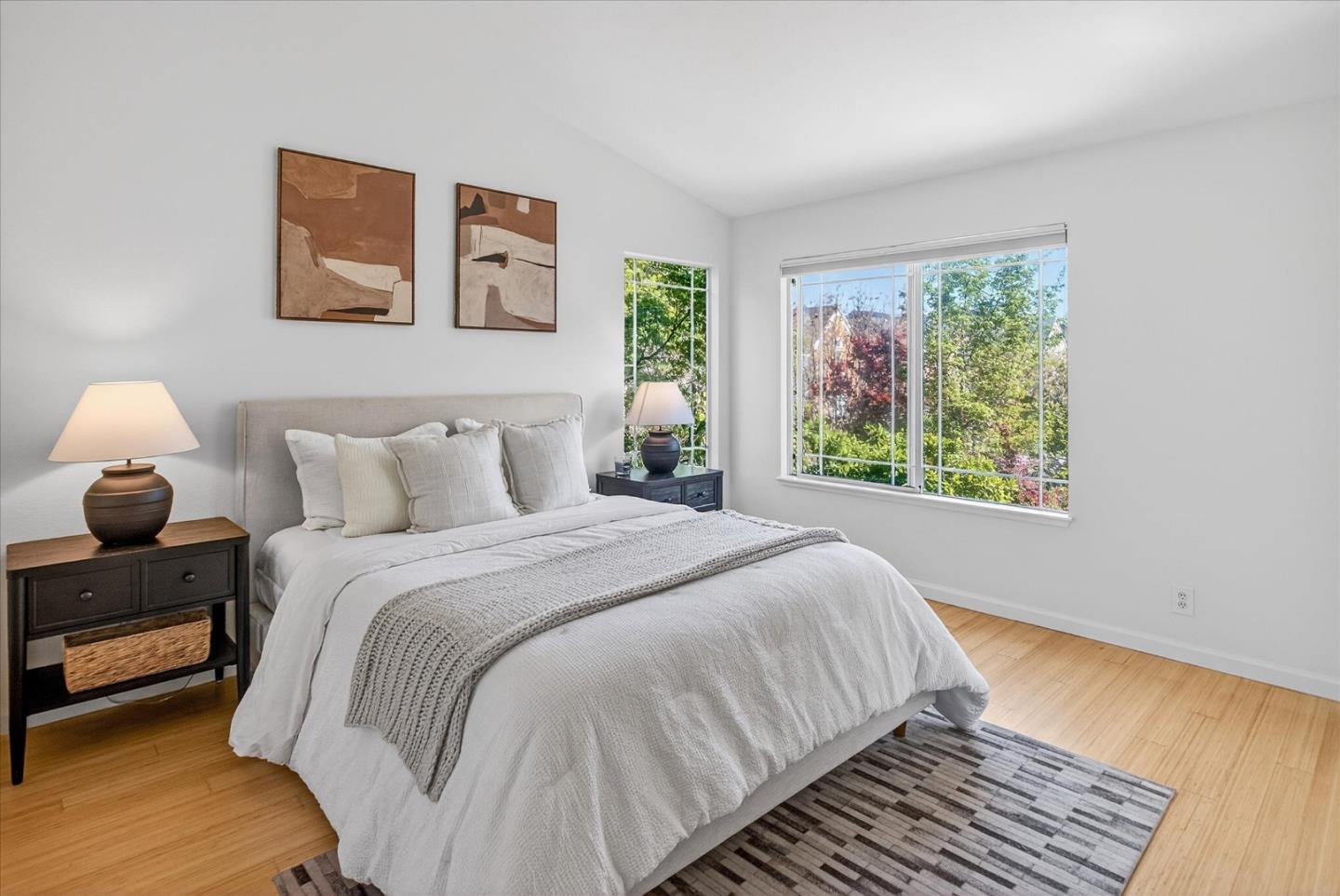 Detail Gallery Image 12 of 22 For 205 Houghton St, Mountain View,  CA 94041 - 3 Beds | 2/1 Baths