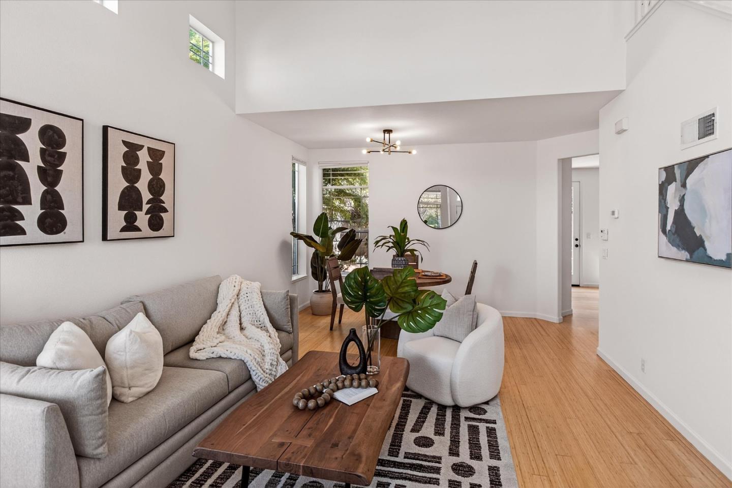 Detail Gallery Image 6 of 22 For 205 Houghton St, Mountain View,  CA 94041 - 3 Beds | 2/1 Baths