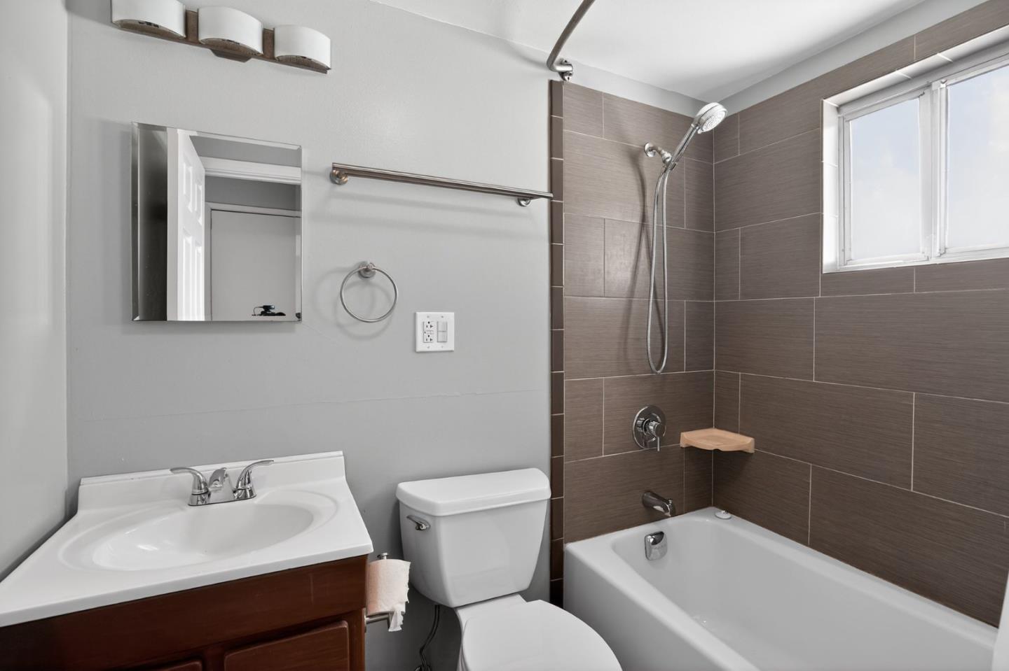 Detail Gallery Image 22 of 24 For 3354 Ronald Way, Concord,  CA 94519 - 4 Beds | 2 Baths