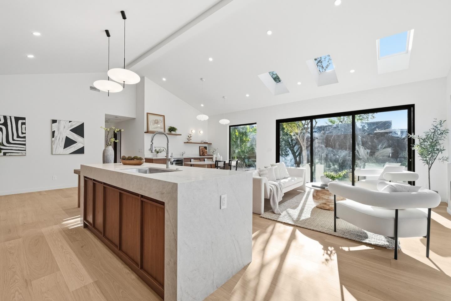 Detail Gallery Image 22 of 79 For 3295 Kathleen St, San Jose,  CA 95124 - 4 Beds | 4 Baths