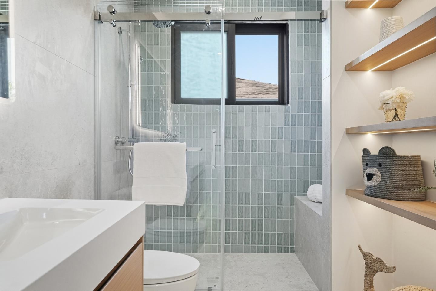 Detail Gallery Image 40 of 79 For 3295 Kathleen St, San Jose,  CA 95124 - 4 Beds | 4 Baths