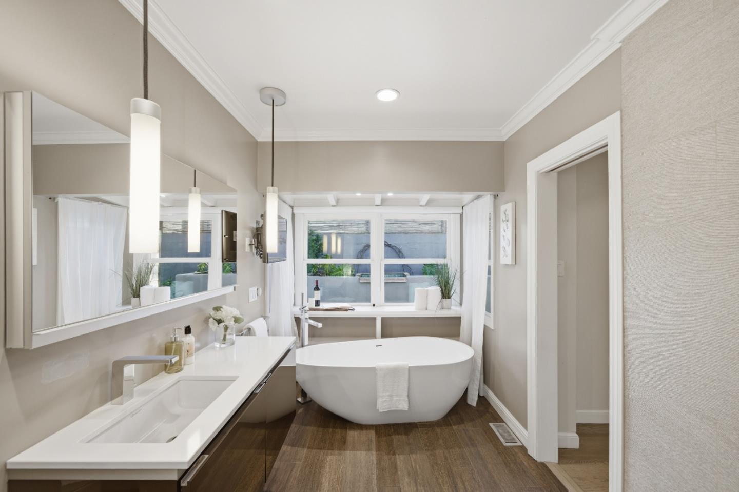 Detail Gallery Image 35 of 50 For 30 Mission Dr, San Mateo,  CA 94402 - 2 Beds | 1/1 Baths