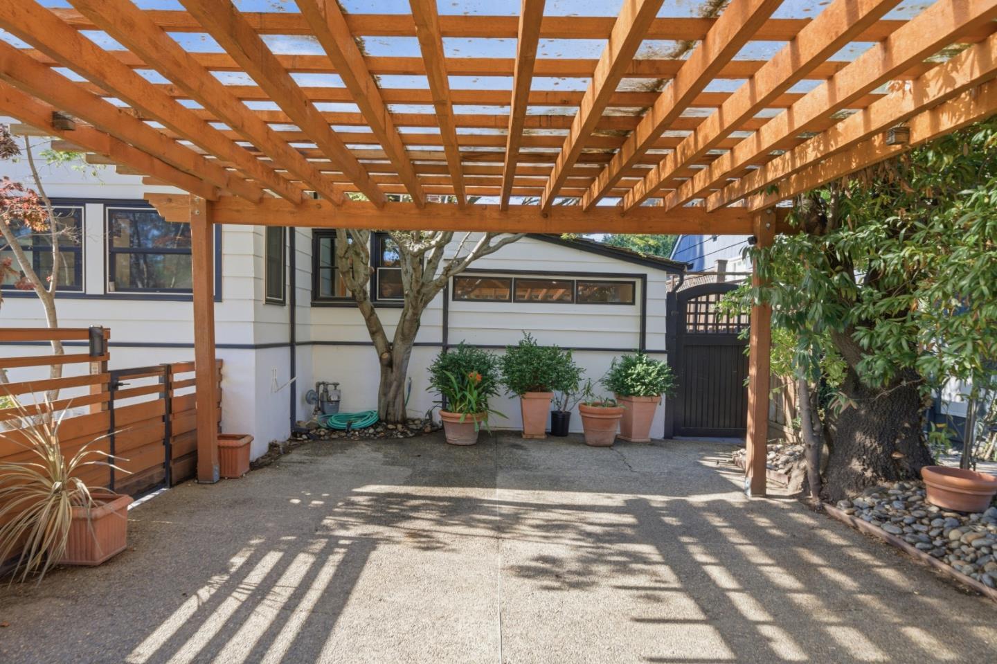 Detail Gallery Image 43 of 50 For 30 Mission Dr, San Mateo,  CA 94402 - 2 Beds | 1/1 Baths