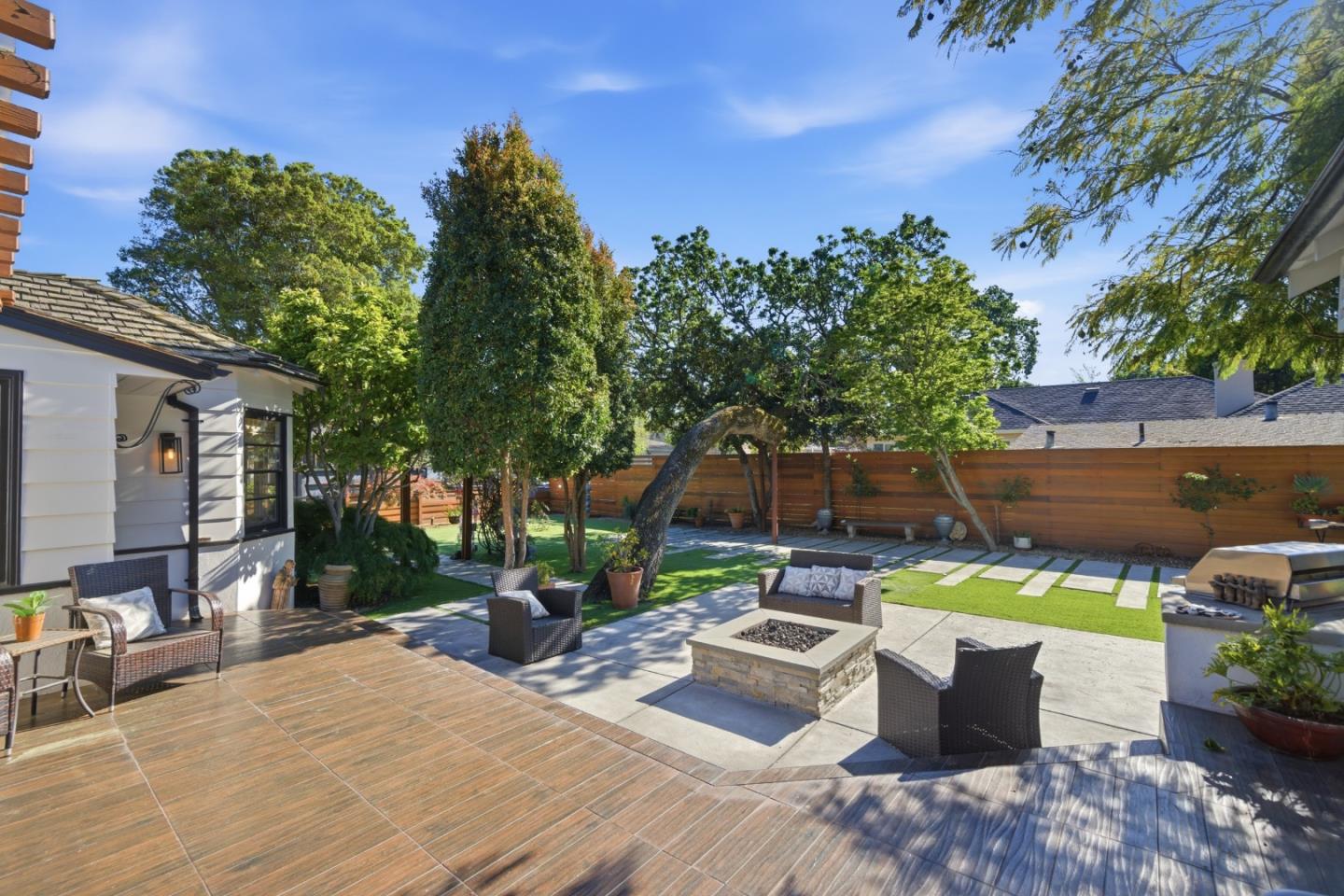 Detail Gallery Image 6 of 50 For 30 Mission Dr, San Mateo,  CA 94402 - 2 Beds | 1/1 Baths