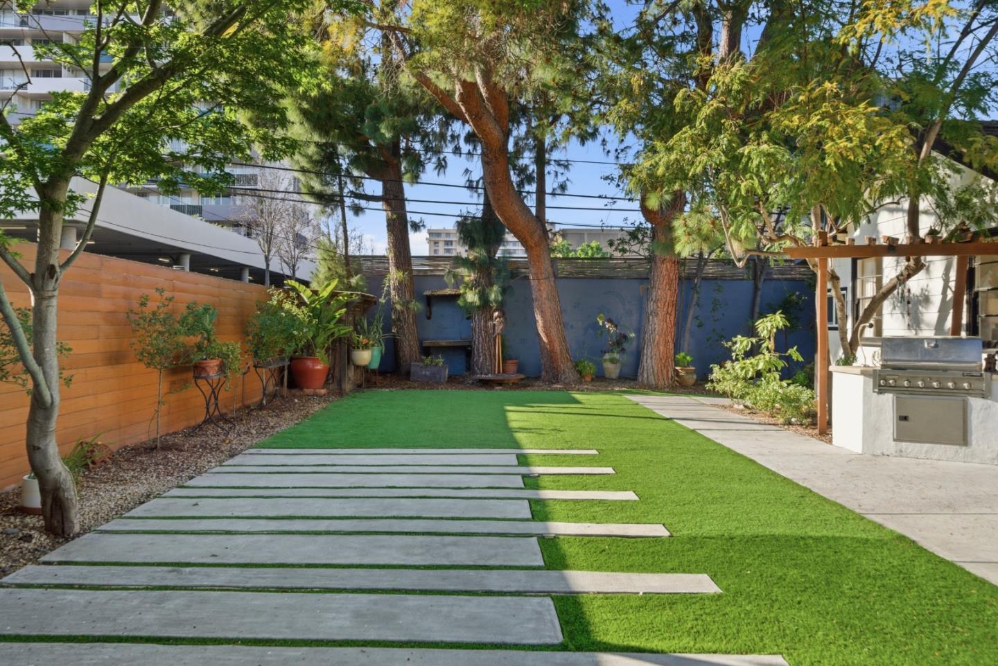 Detail Gallery Image 9 of 50 For 30 Mission Dr, San Mateo,  CA 94402 - 2 Beds | 1/1 Baths