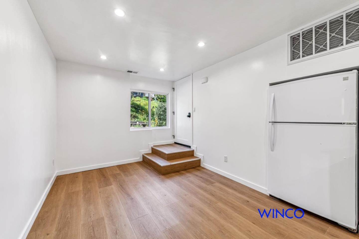 Detail Gallery Image 3 of 56 For 372 Avalon Dr, South San Francisco,  CA 94080 - 2 Beds | 1 Baths