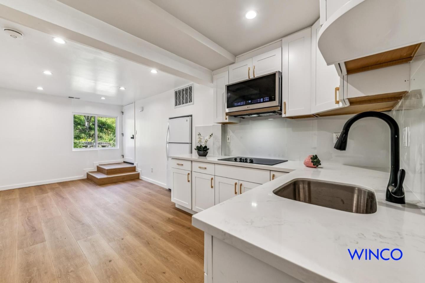 Detail Gallery Image 5 of 56 For 372 Avalon Dr, South San Francisco,  CA 94080 - 2 Beds | 1 Baths