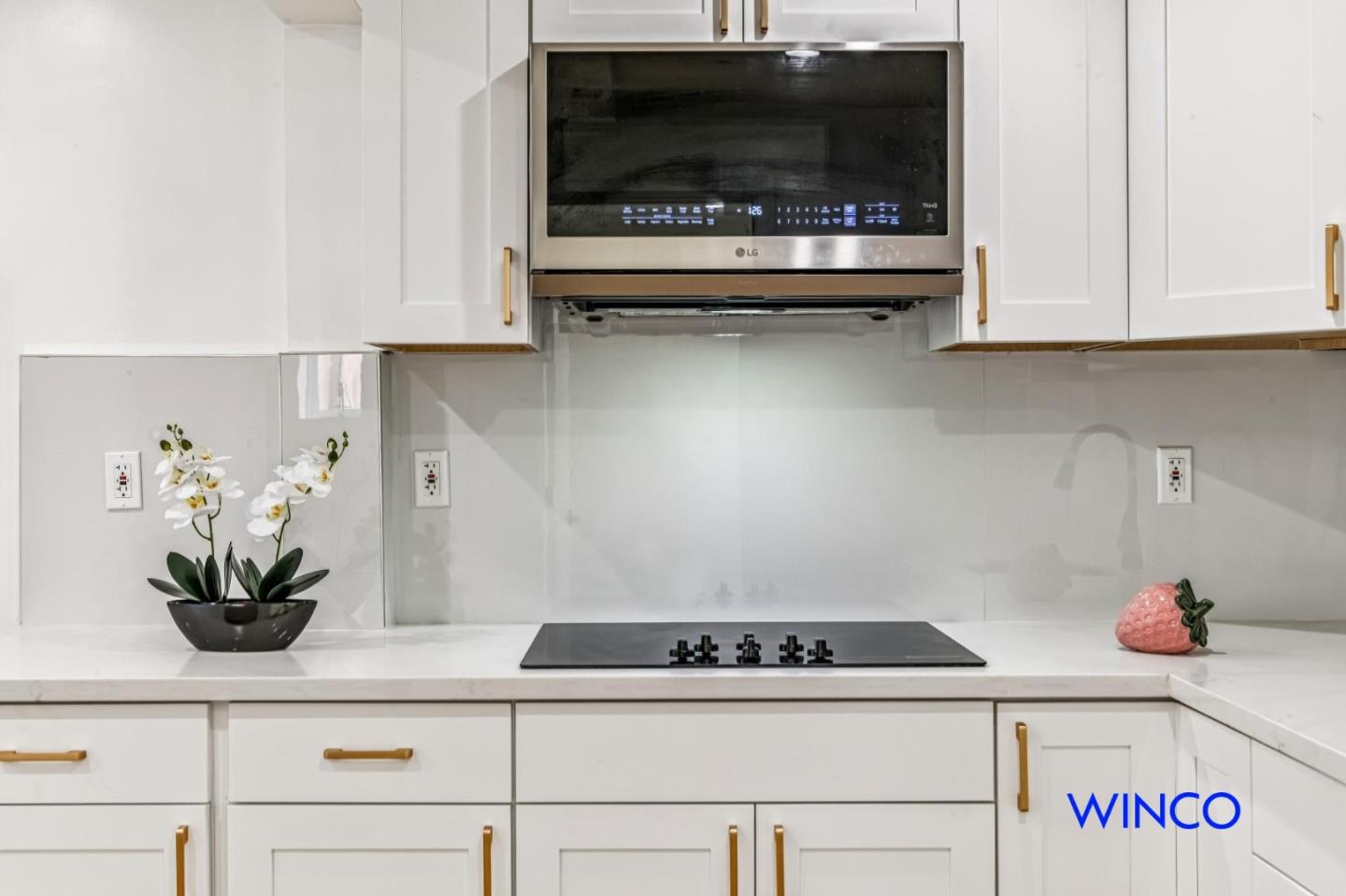 Detail Gallery Image 8 of 56 For 372 Avalon Dr, South San Francisco,  CA 94080 - 2 Beds | 1 Baths