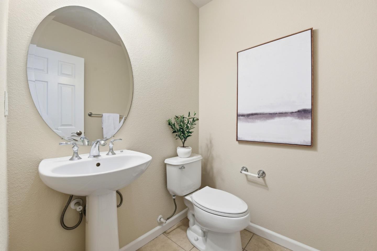 Detail Gallery Image 19 of 32 For 19 N Willard, San Jose,  CA 95126 - 3 Beds | 2/1 Baths