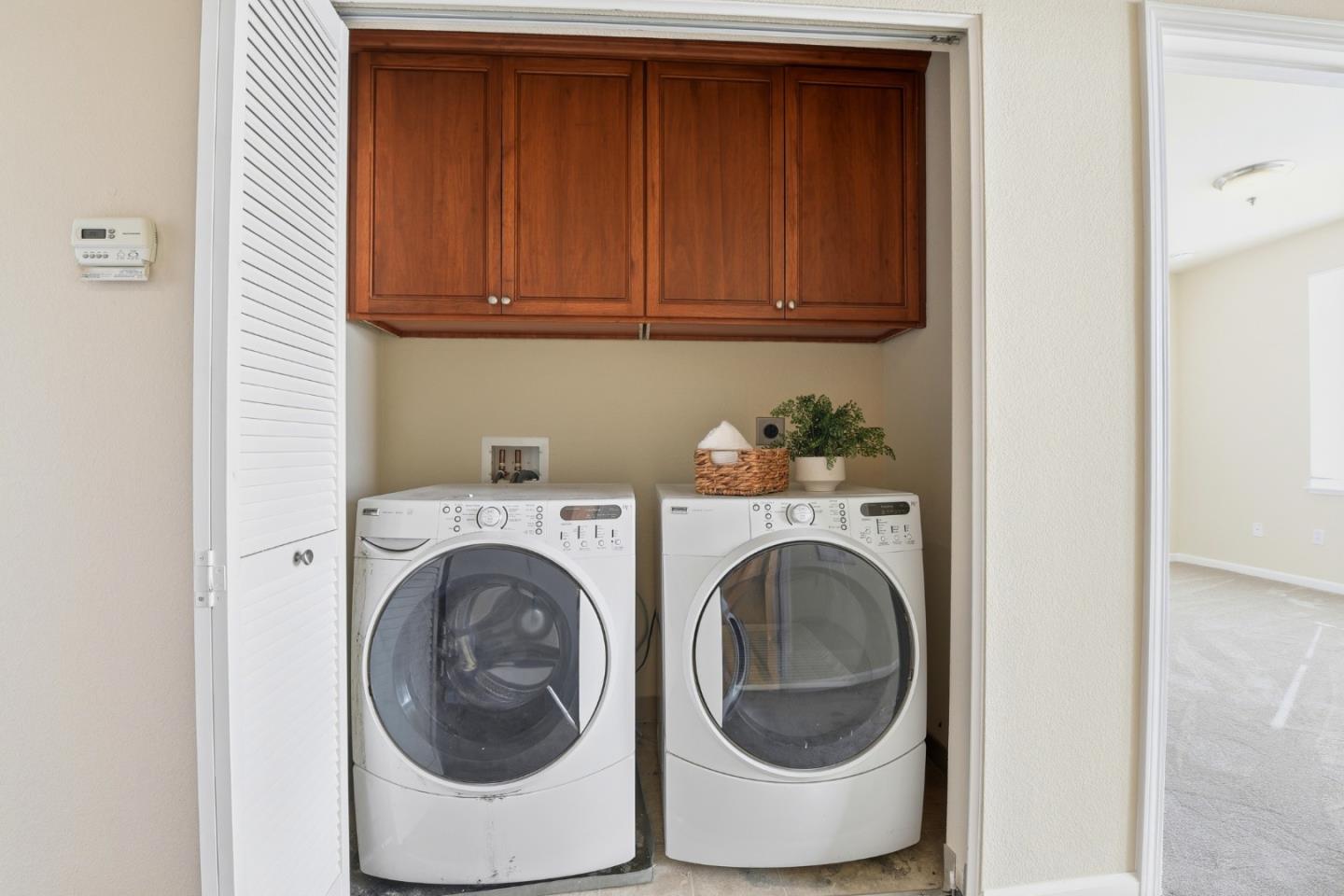 Detail Gallery Image 27 of 32 For 19 N Willard, San Jose,  CA 95126 - 3 Beds | 2/1 Baths